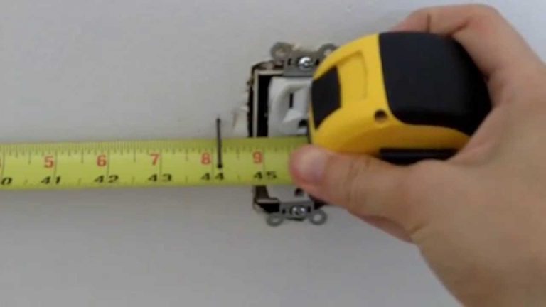 Wall stud finder